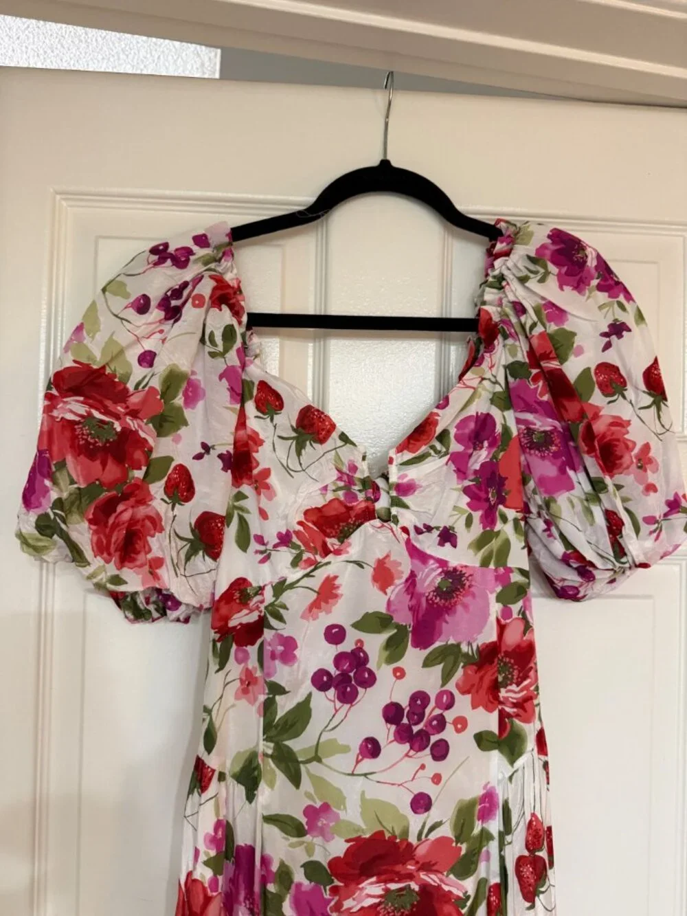 Abercrombie Hardware Drama Puff Sleeve Dress In White and Pink Floral